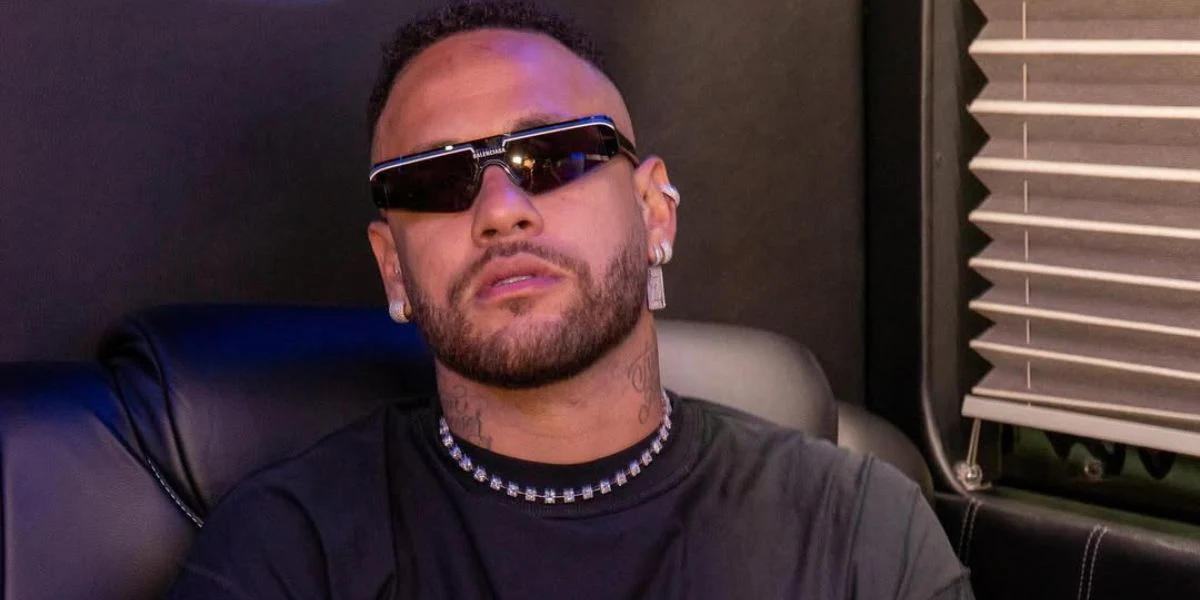 Balenciaga BB0003S 001 - As Seen On Neymar Jr. and Kendall Jenner - Image 4